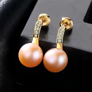 •Classic S925 Sterling Silver Real Pearl Stud Earrings with 18K Gold Plated
